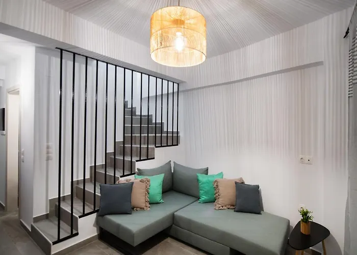 Sky View Maisonette - Shared Pool Access Apartman *