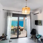 Διαμέρισμα Sky View Maisonette - Shared Pool Access