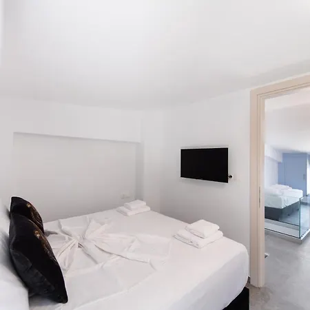 公寓 Sky View Maisonette - Shared Pool Access