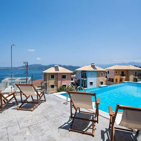 Sky View Maisonette - Shared Pool Access * Nikiana