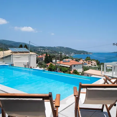 Apartamento Sky View Maisonette - Shared Pool Access Nikiana